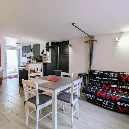 Hébergement de vacances Maison De Confortable Proche Nature, Idéale Pour 4 Personnes - Fr-1-589-772